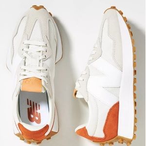 New Balance 327 Sneakers